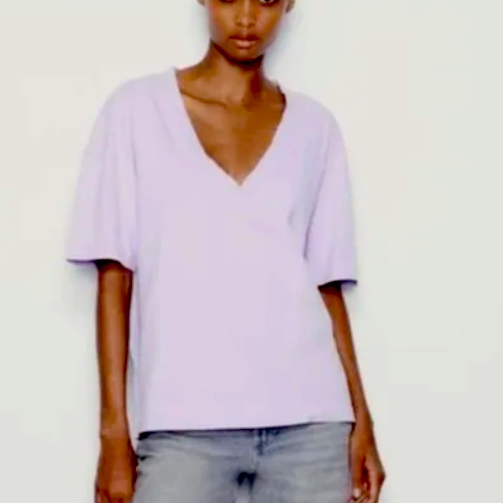 NWT Zara Lilac Purple V-Neck Tee; 100% Cotton; Women’s M